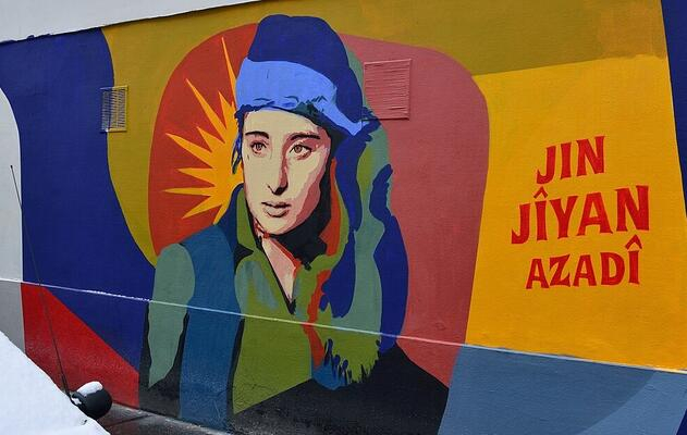 Jin_Jiyan_Azadi_by_Btoy,_Schwendergasse Wien