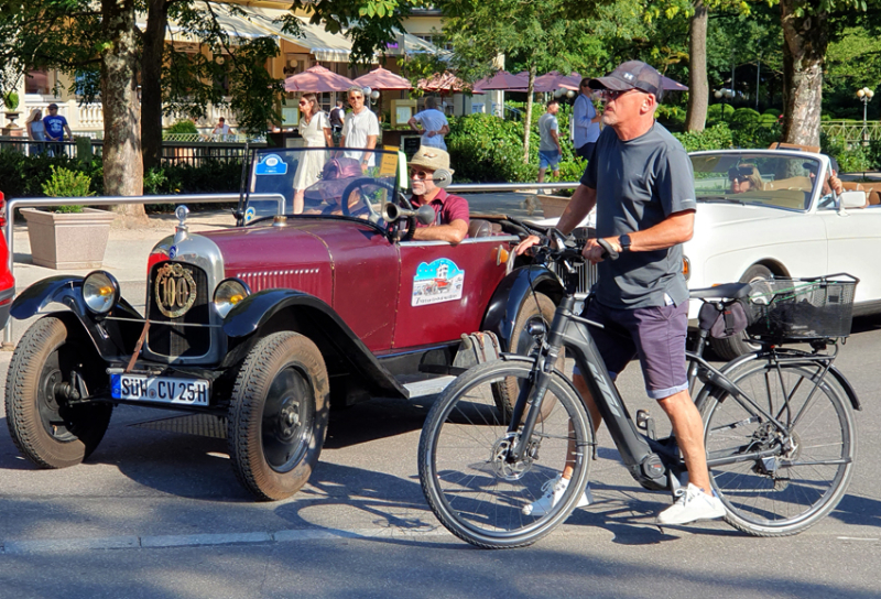 Auto und Fahrrad